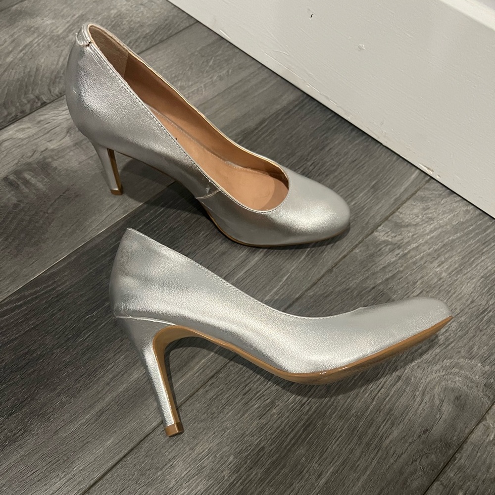 Silver Pumps